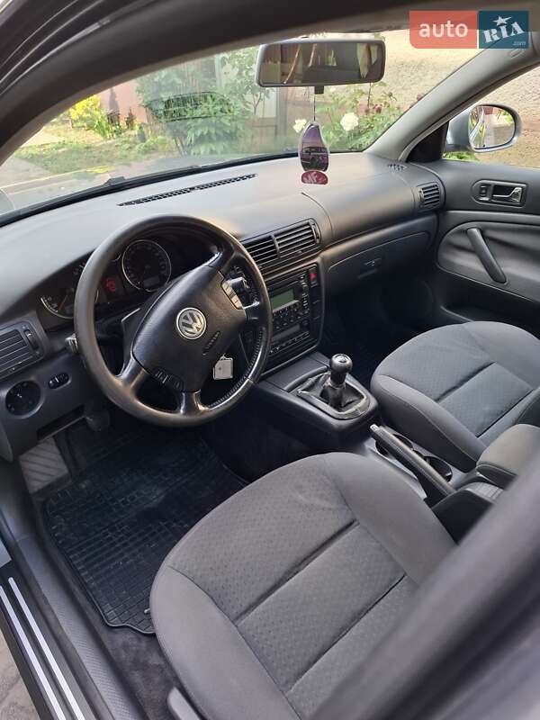 Універсал Volkswagen Passat 2003 в Виноградові