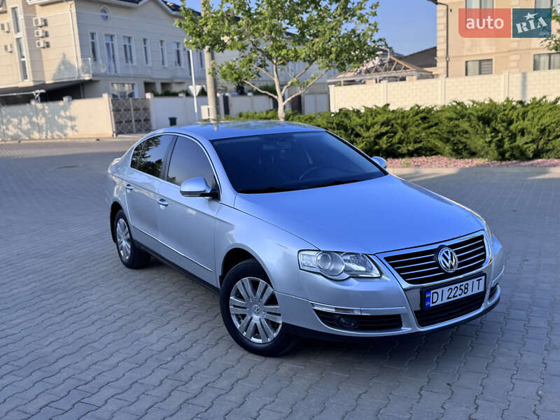 Седан Volkswagen Passat 2008 в Одессе