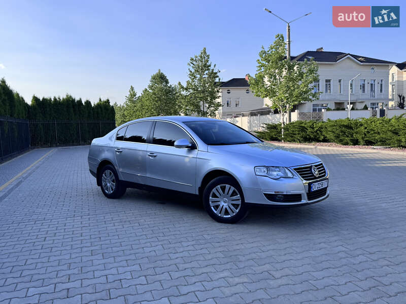 Седан Volkswagen Passat 2008 в Одессе