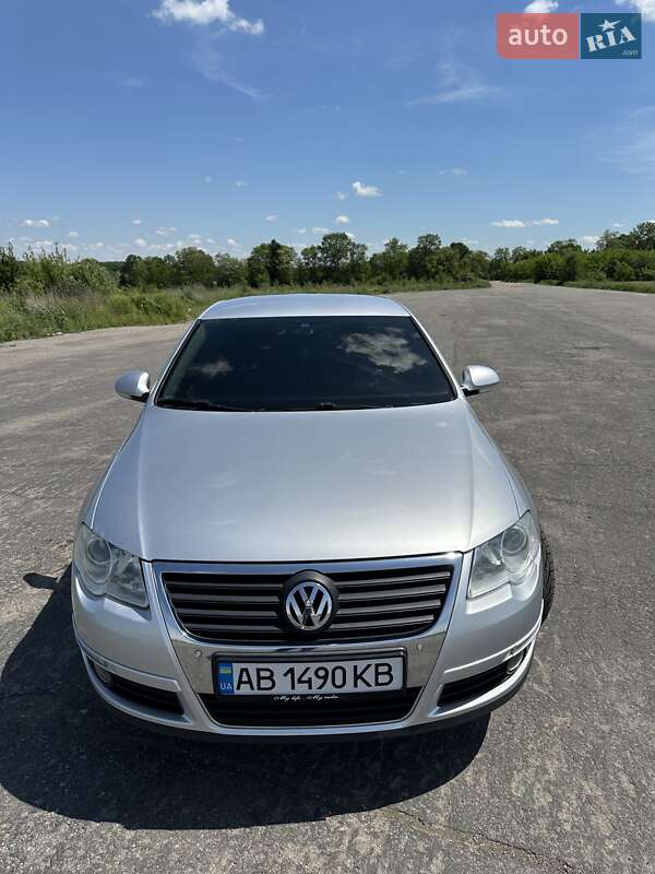 Седан Volkswagen Passat 2010 в Баре