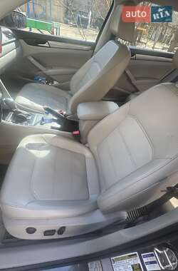 Седан Volkswagen Passat 2015 в 