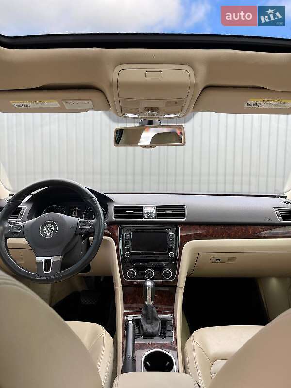Седан Volkswagen Passat 2012 в Каменец-Подольском