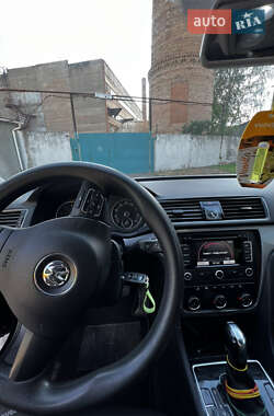 Седан Volkswagen Passat 2013 в 