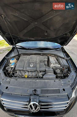 Седан Volkswagen Passat 2013 в 