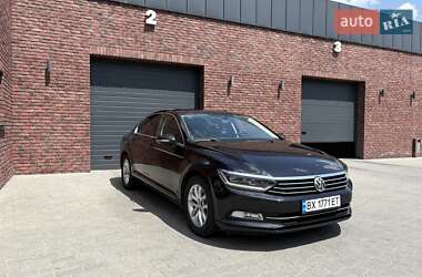 Седан Volkswagen Passat 2015 в 