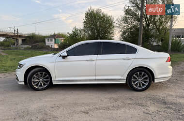Седан Volkswagen Passat 2018 в 