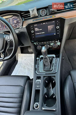 Седан Volkswagen Passat 2018 в 
