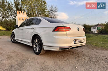 Седан Volkswagen Passat 2018 в 