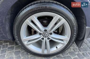 Седан Volkswagen Passat 2012 в 