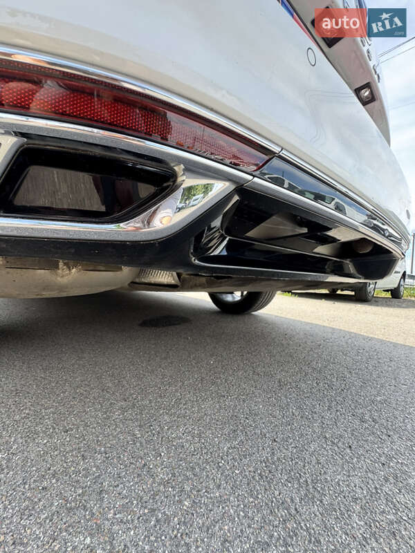 Универсал Volkswagen Passat 2021 в Киеве