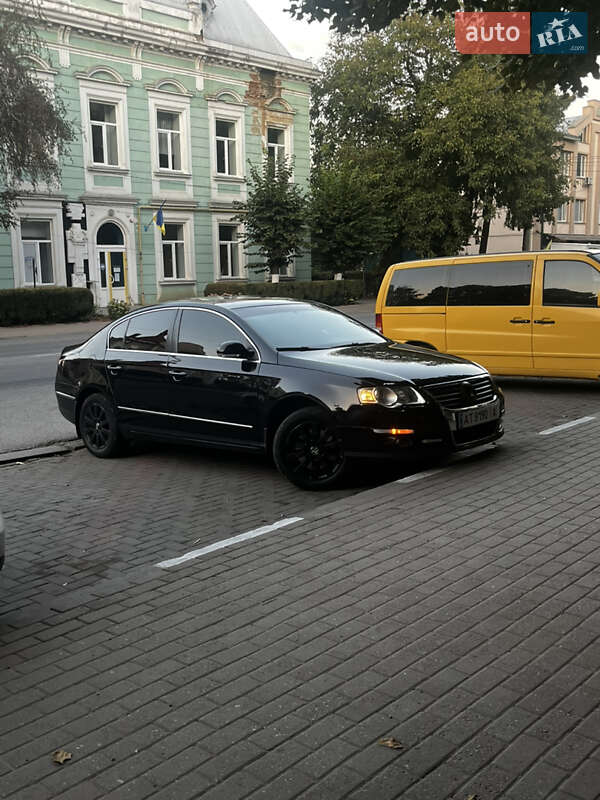 Седан Volkswagen Passat 2008 в Снятині
