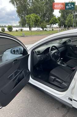 Седан Volkswagen Passat 2008 в 