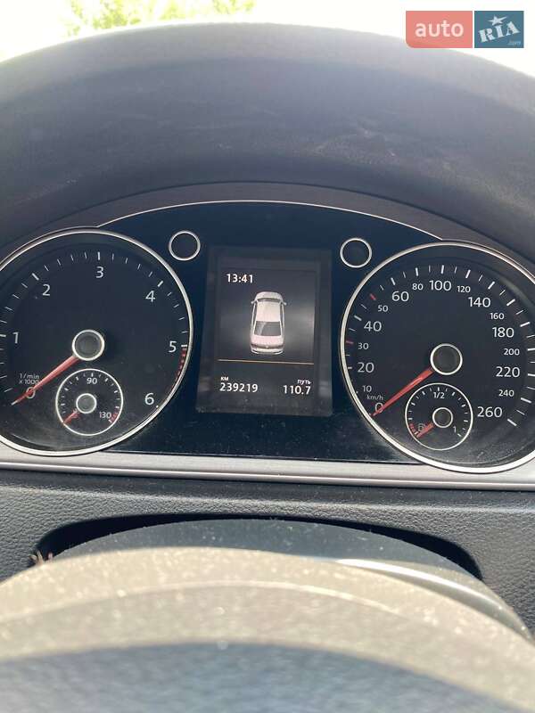 Седан Volkswagen Passat 2014 в Ватутино