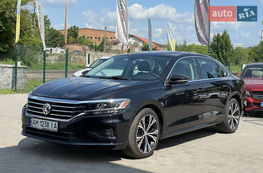 Седан Volkswagen Passat 2021 в Бердичеві