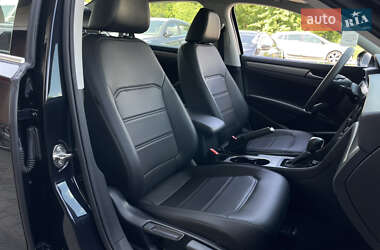 Седан Volkswagen Passat 2021 в 