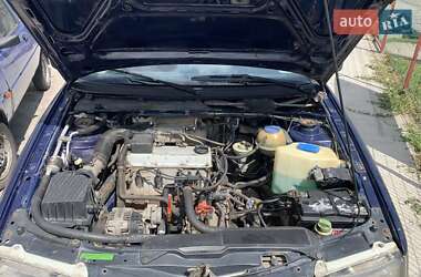 Седан Volkswagen Passat 1996 в 