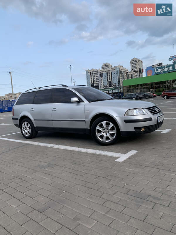 Универсал Volkswagen Passat 2003 в Одессе