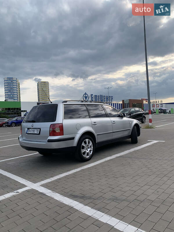 Универсал Volkswagen Passat 2003 в Одессе