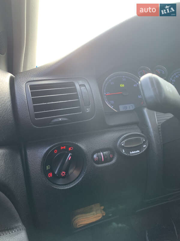 Универсал Volkswagen Passat 2003 в Одессе