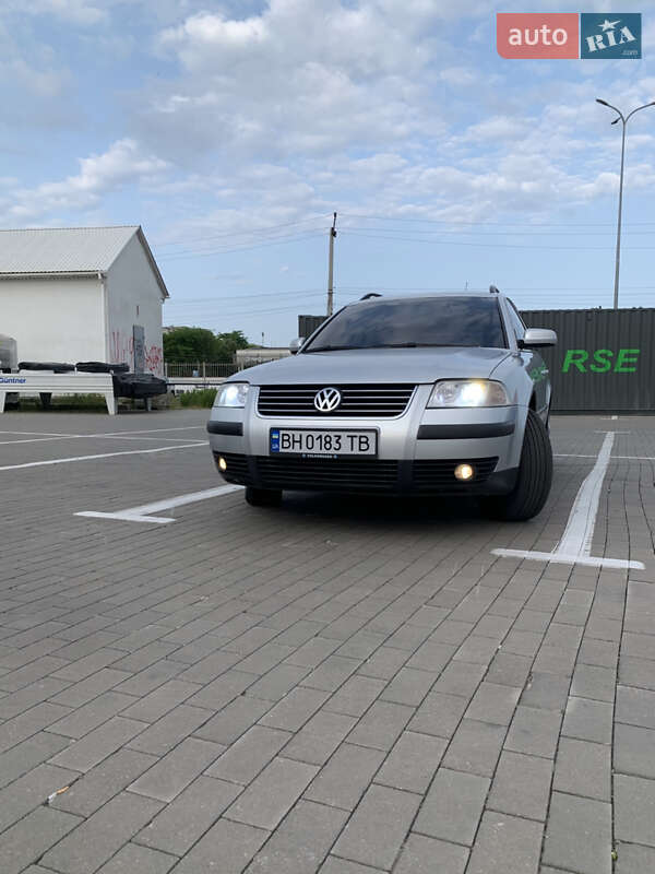 Универсал Volkswagen Passat 2003 в Одессе