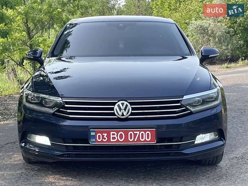 Седан Volkswagen Passat 2015 в Рожище