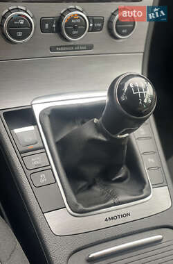 Универсал Volkswagen Passat 2013 в 