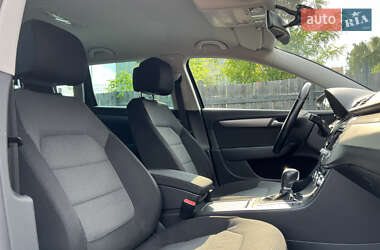 Универсал Volkswagen Passat 2012 в 