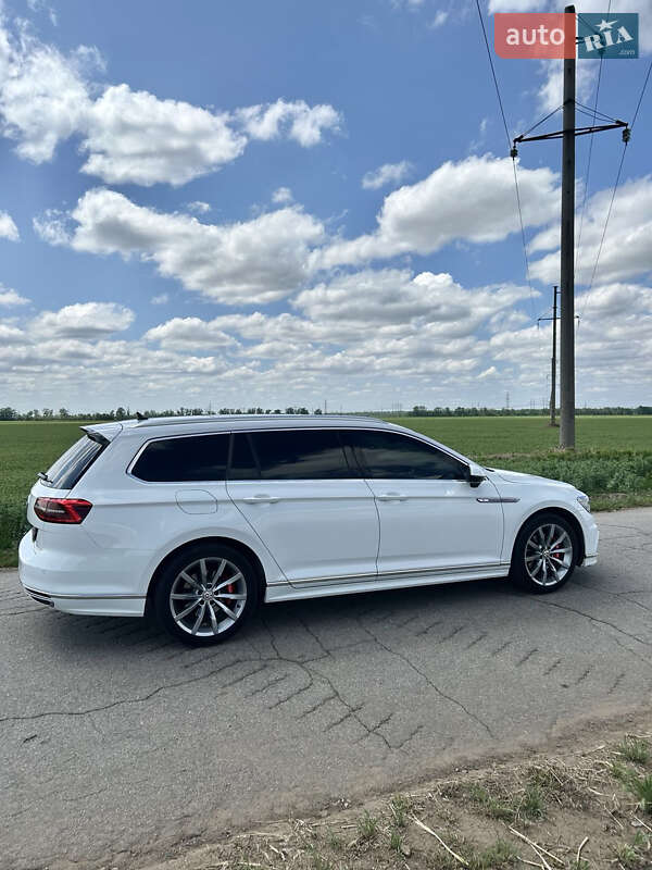 Универсал Volkswagen Passat 2017 в Никополе