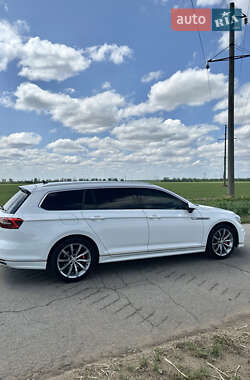 Универсал Volkswagen Passat 2017 в 