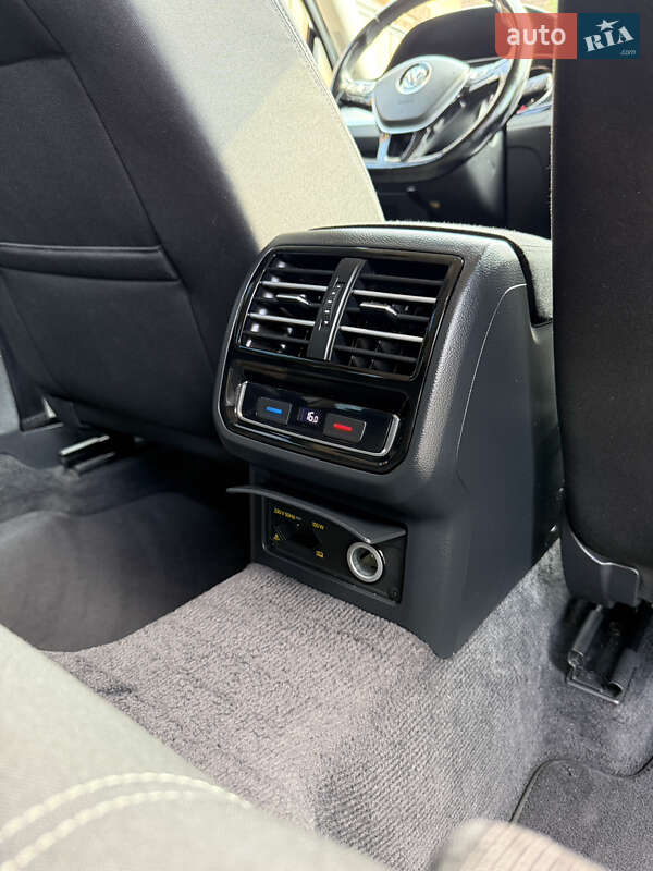 Універсал Volkswagen Passat 2015 в Береговому