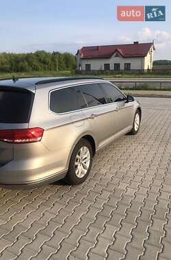 Універсал Volkswagen Passat 2015 в 