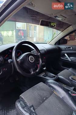 Универсал Volkswagen Passat 2000 в 