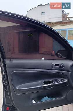 Универсал Volkswagen Passat 2000 в 