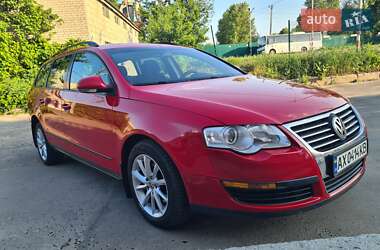 Універсал Volkswagen Passat 2010 в Харкові