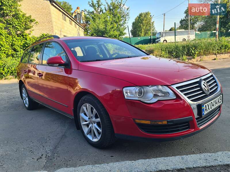 Универсал Volkswagen Passat 2010 в 