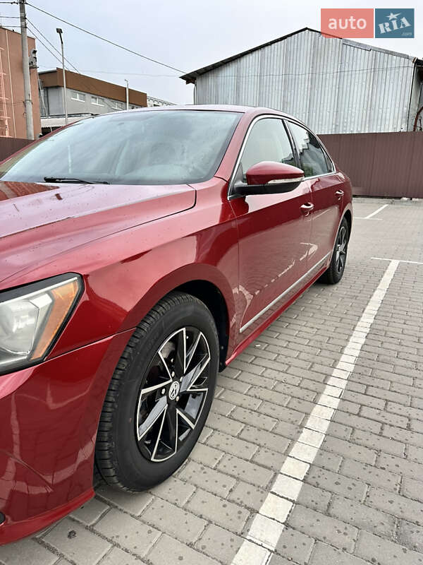 Седан Volkswagen Passat 2015 в Черкасах