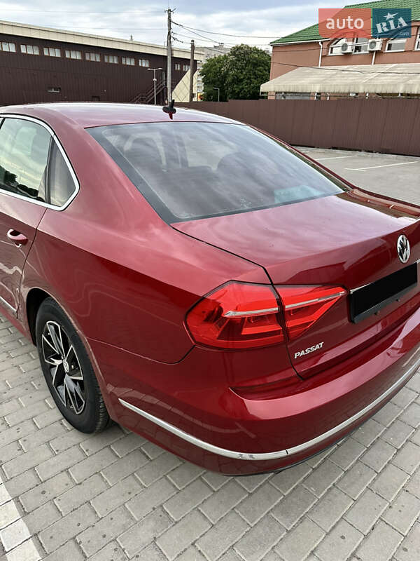 Седан Volkswagen Passat 2015 в Черкасах