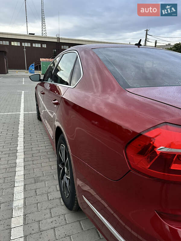 Седан Volkswagen Passat 2015 в Черкасах
