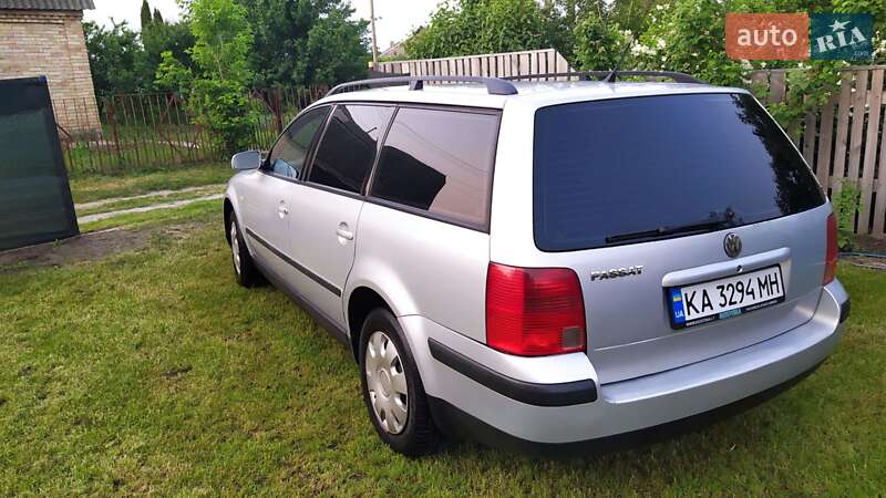 Универсал Volkswagen Passat 1998 в Киеве