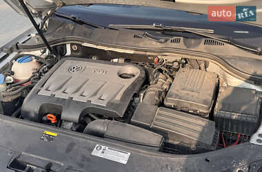 Универсал Volkswagen Passat 2013 в 