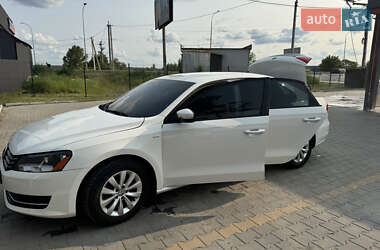 Седан Volkswagen Passat 2014 в Киеве