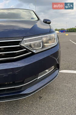 Седан Volkswagen Passat 2015 в 