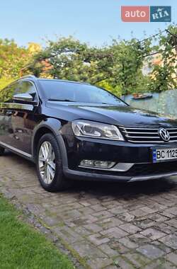Универсал Volkswagen Passat 2014 в Львове