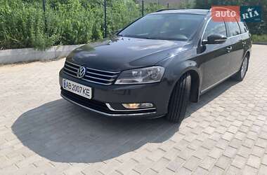Універсал Volkswagen Passat 2012 в 