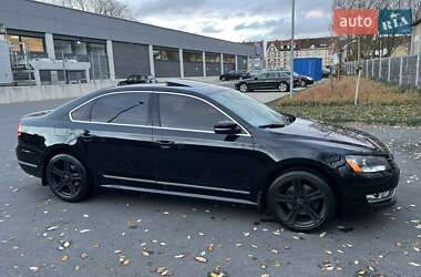 Седан Volkswagen Passat 2013 в Киеве