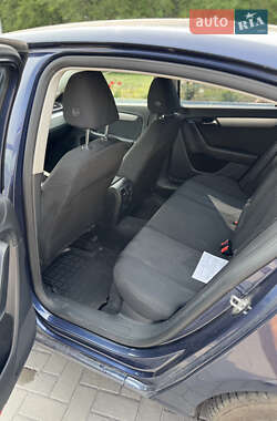 Седан Volkswagen Passat 2012 в 