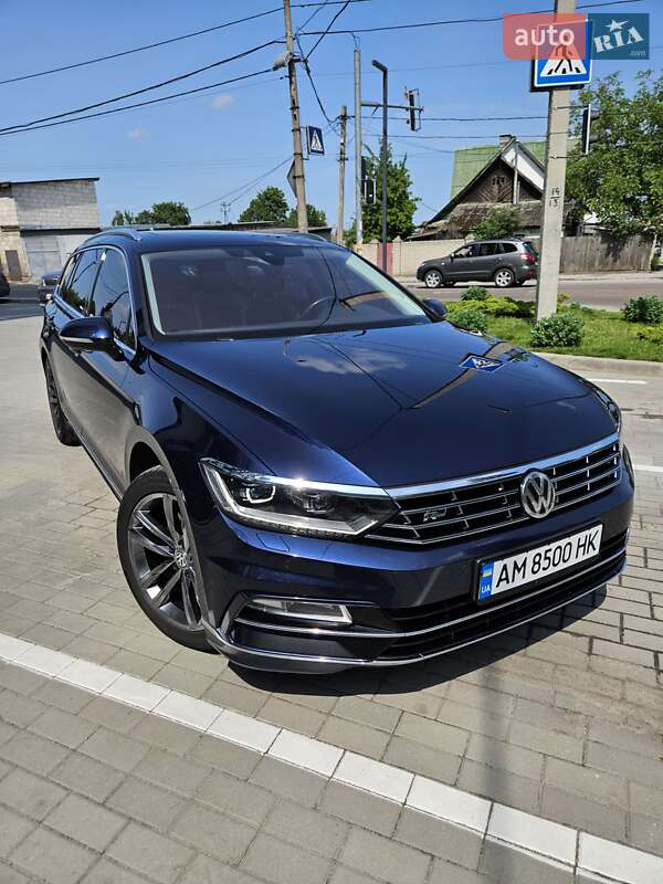Универсал Volkswagen Passat 2016 в Житомире