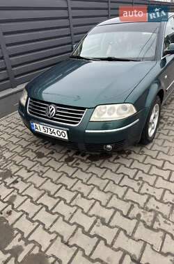 Седан Volkswagen Passat 2001 в 