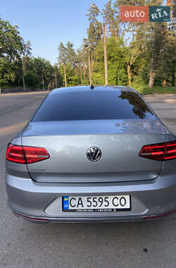 Седан Volkswagen Passat 2018 в 