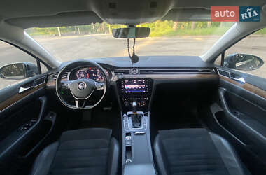 Седан Volkswagen Passat 2018 в 